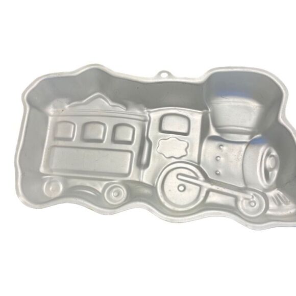 Wilton 2003 Train Cake Pan - Picture 3 of 3